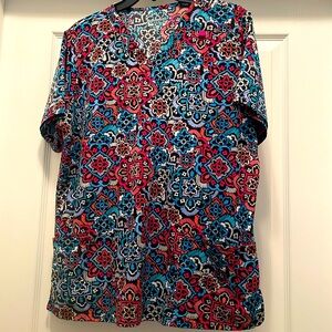 Red and Blue V-Neck Scrub Top with Short‎ Sleeves